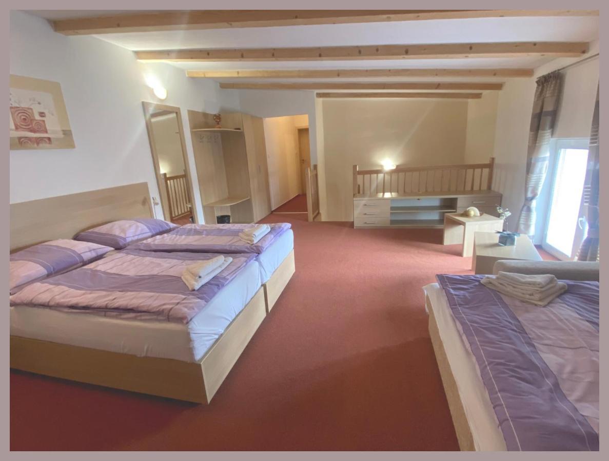 Apartmany Tiva Ostrava Eksteriør billede